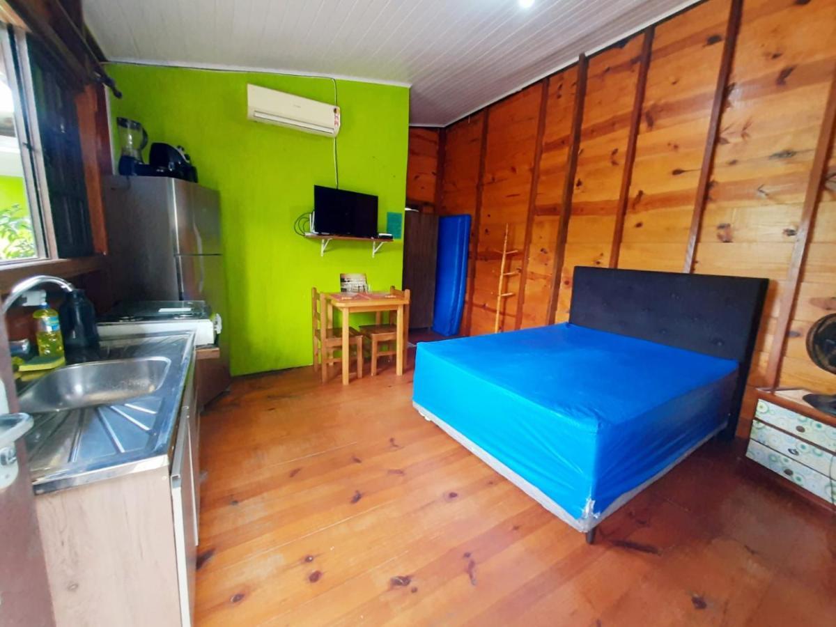 827 Chale Pe Na Areia, Completo Na Praia Do Estaleiro Em Ubatuba - 1 Dormitorio, 1 Banheiro, 1 Vaga De Garagem Eksteriør bilde
